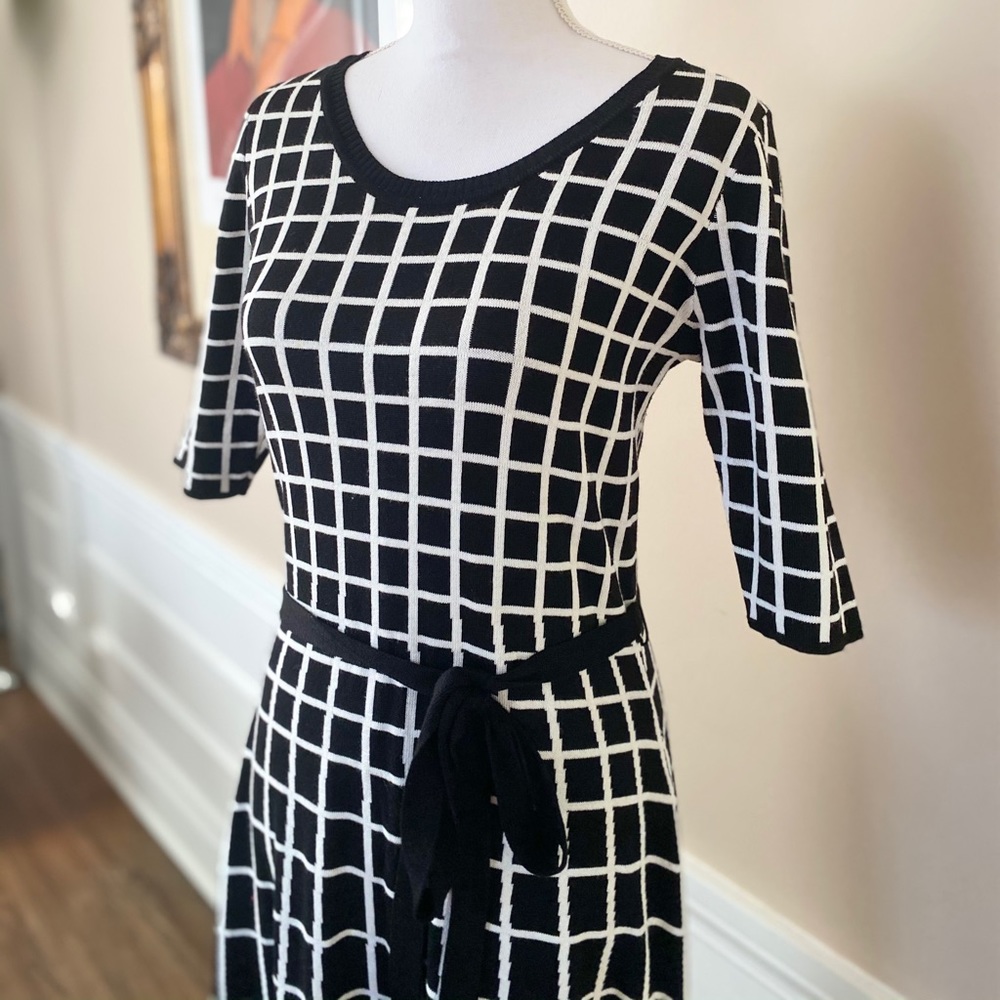 Gabby Skye Windowpane Sweater Dress